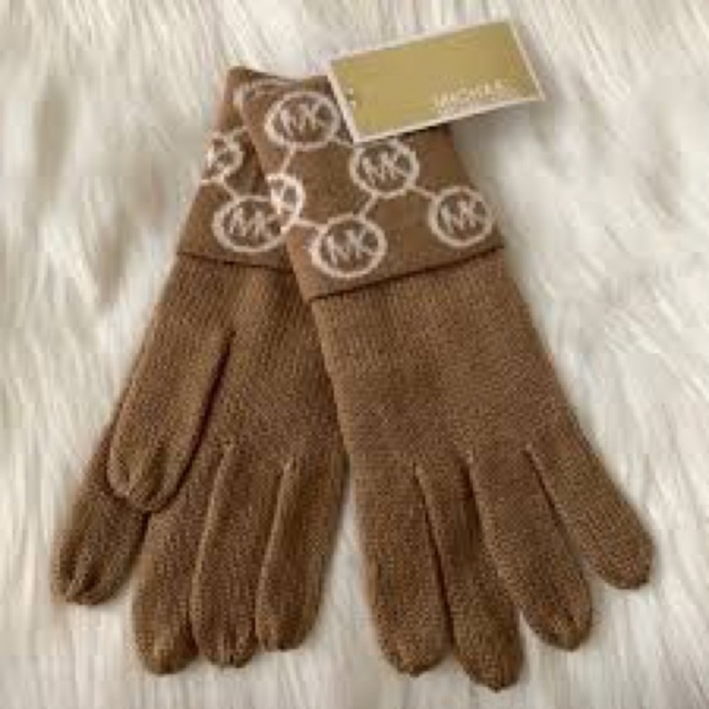 Michael Kors Brown Logo Knit Gloves